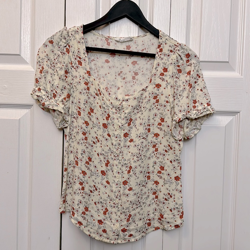 Elodie short sleeve button down shirt. Super cute for Valentines or Spring!